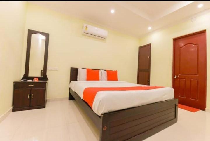 Diamond Residency Panzió Alappuzha Kültér fotó